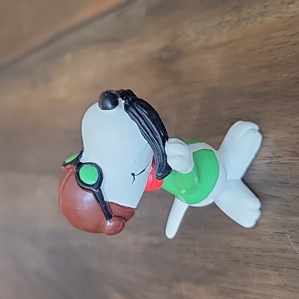 Vintage Peanuts SNOOPY Flying Ace Mustache Disguise PVC Figurine